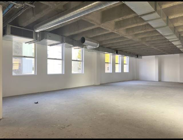 BUSINESS PROPERTY TO RENT IN RONDEBOSCH
